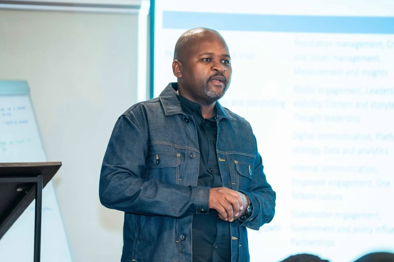Tshepo Matseba in an advisory session